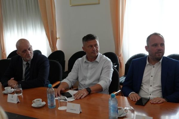 piskornica-2026-ministrica-040F67CFD2-AAD6-4544-8B9D-A9104F166B75.jpg