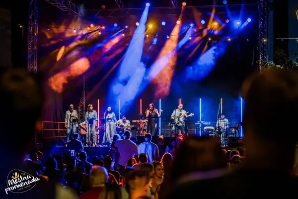 mestna-promenada-brezice-128B4429B3-9452-FC83-45EA-7C9F5D086B2B.webp