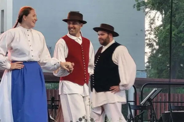 folkloristi-na-poljskem-270D4214E9-5F70-7A76-CC4B-2418AC3F6845.webp
