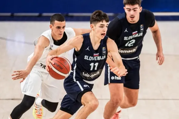 slovenija-v-polfinale-u18-18FD50DC61-1635-13CA-D852-D244219A0CFA.webp