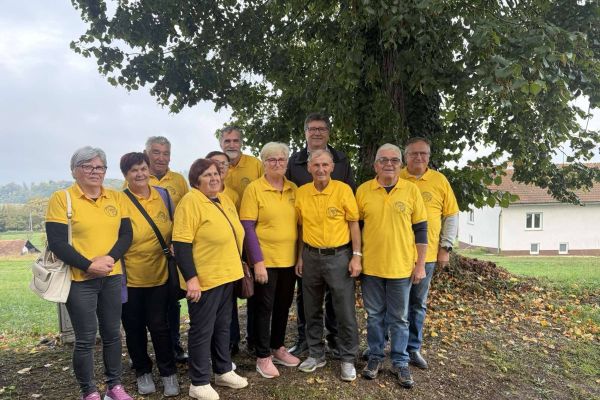 kegljanje-buseca-vas-39D6E1010-EBDE-8563-A6BD-301F233D2D44.jpg